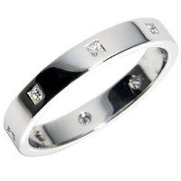 a palladium diamond set wedding ring